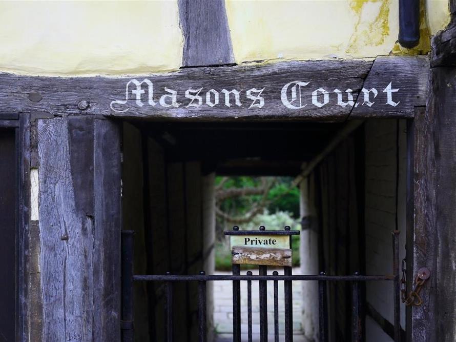 One Masons Court Villa Stratford-upon-Avon Exterior photo